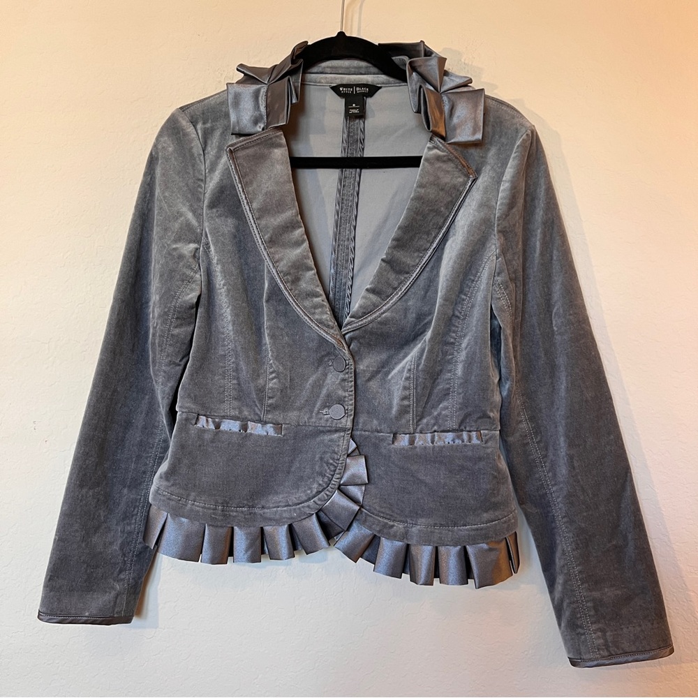 White House Black Market Gray Velvet Blazer 6 Ruffle Trim